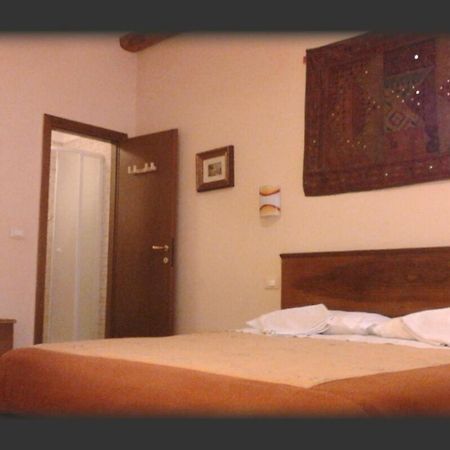 Ca Tron Apartment Next To Rialto Bridge Venezia Eksteriør bilde